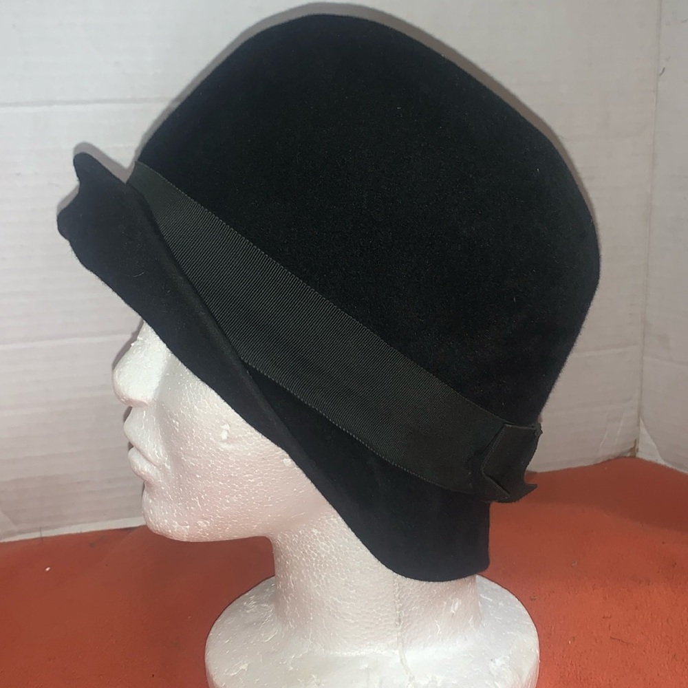 Vintage Black velvet hat designed by Laura